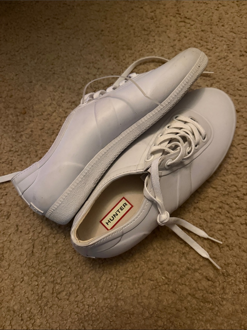 Hunter White Men's Low-Top Lace-Up Sneakers